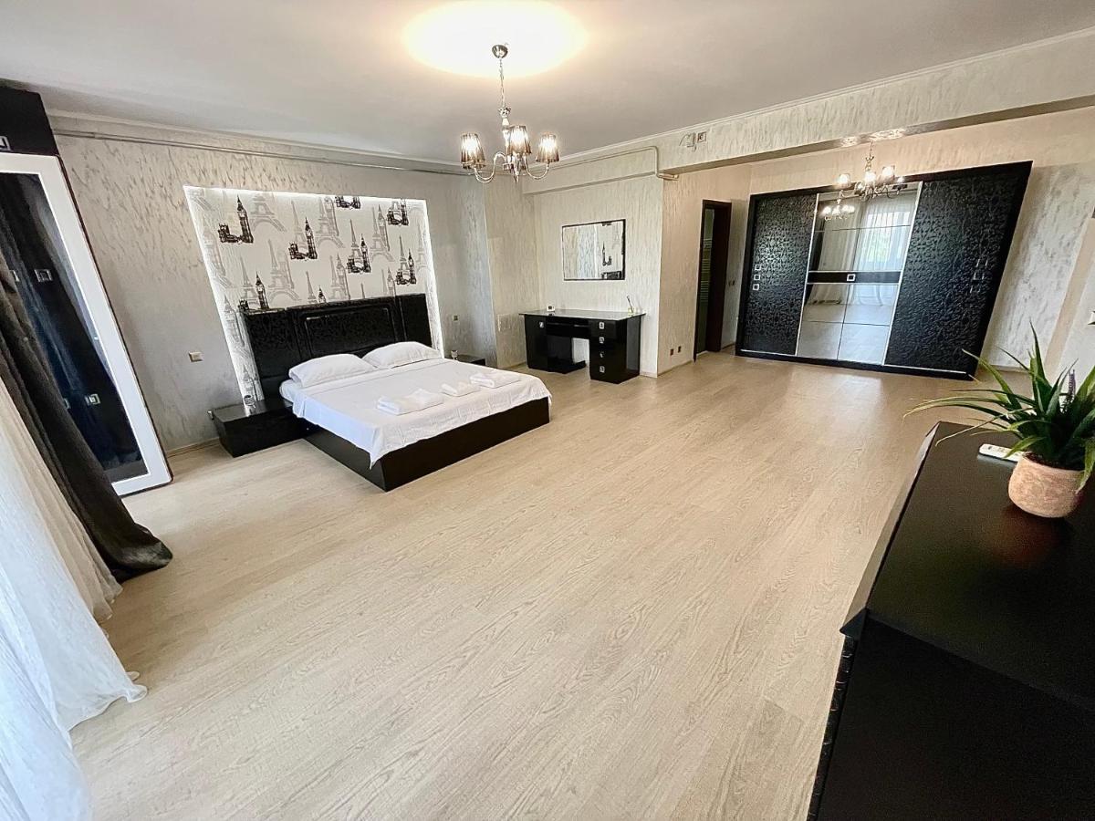 Dacia Residence Apartments Self Check-In Craiova Bagian luar foto
